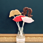 moustache-bics-4a
