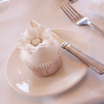 winter-white-wedding-cupcakes