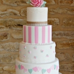 heart bunting wedding cake