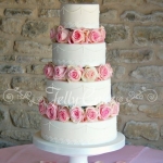 pink-roses-lace-pearls-wc-3