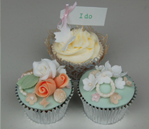mini cakes